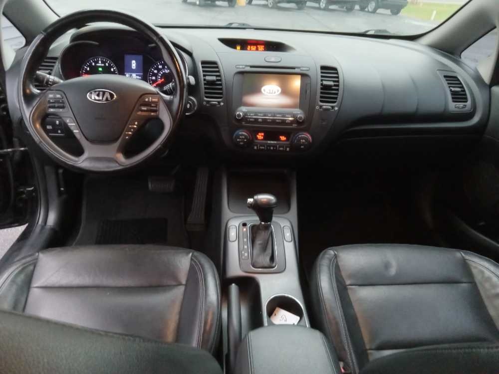 KIA FORTE5 EX