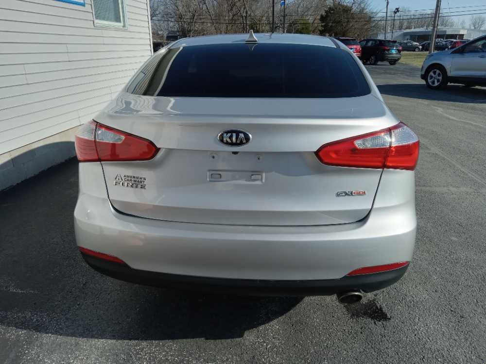 KIA FORTE EX