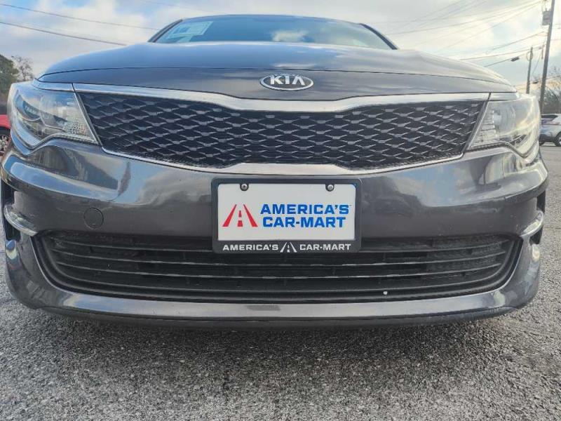 2018 Kia Optima LX's photo