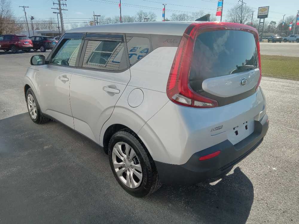 KIA SOUL LX; S; X-LINE