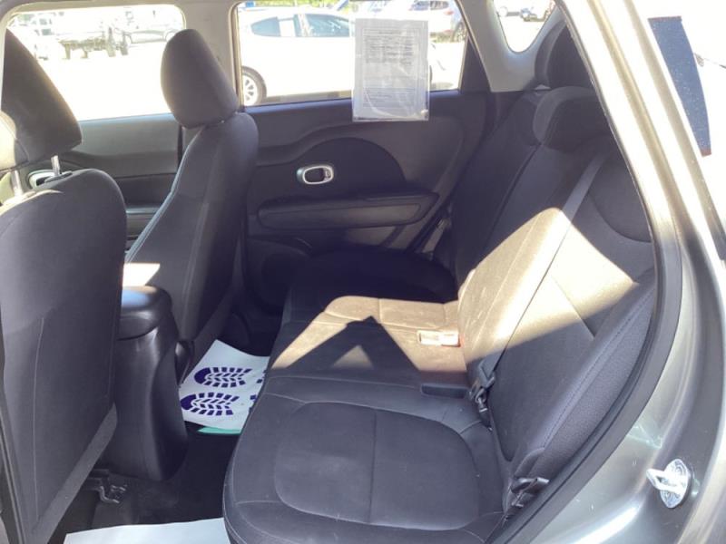 2015 Kia Soul Base's photo