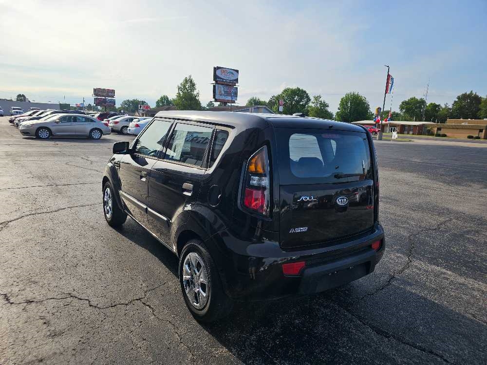 KIA SOUL BASE; SPORT; +