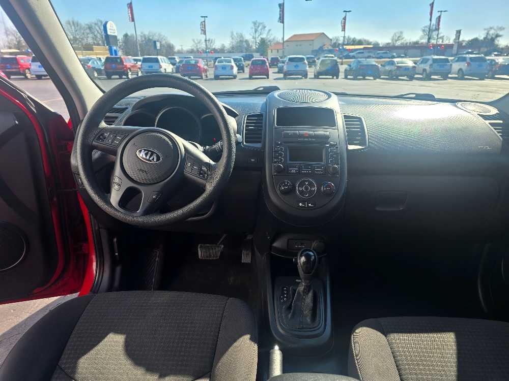 KIA SOUL BASE; SPORT; +