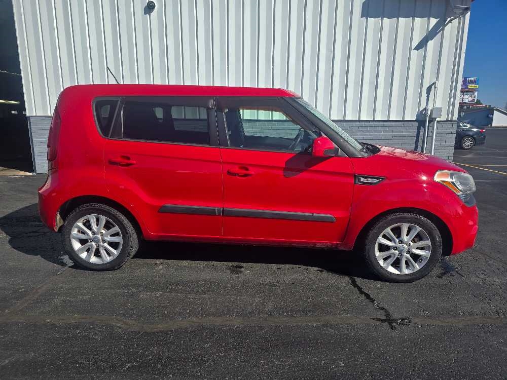 KIA SOUL BASE; SPORT; +