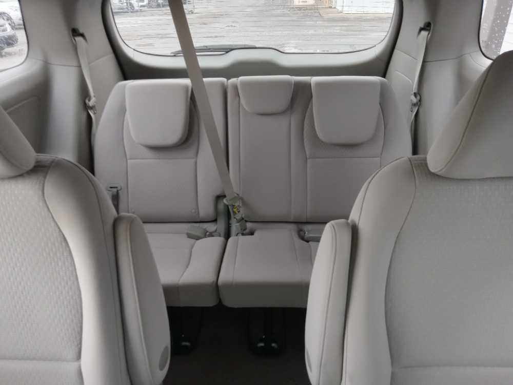 KIA SEDONA EX; LX; L