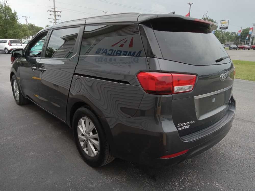 KIA SEDONA EX; LX