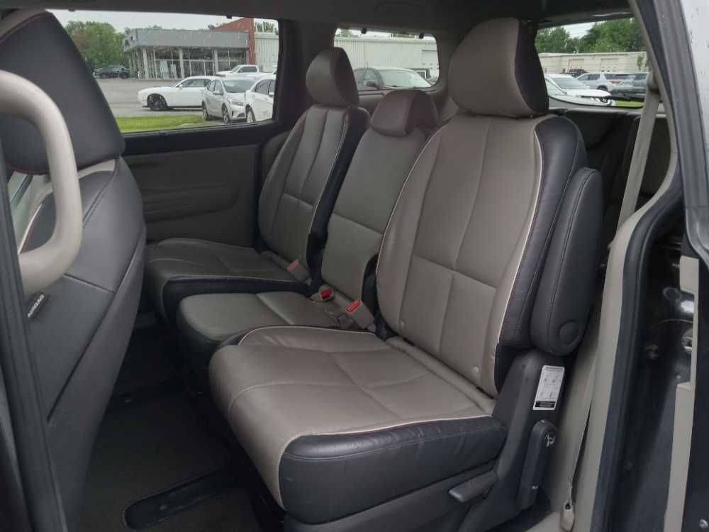 KIA SEDONA EX; LX