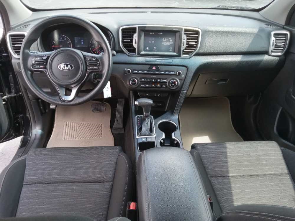 KIA SPORTAGE LX