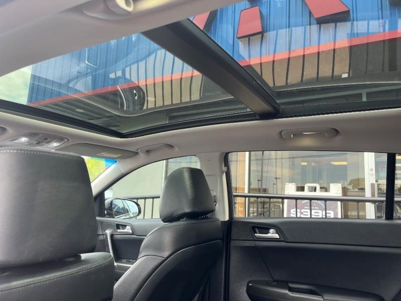 Image 8 of 2017 Kia Sportage EX