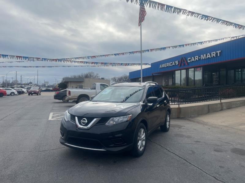 2016 Nissan Rogue SV's photo