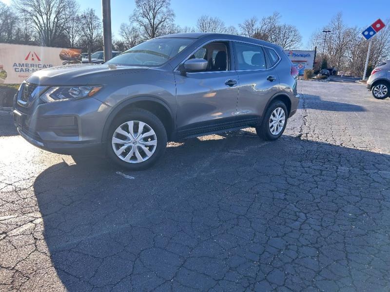 2018 Nissan Rogue S's photo