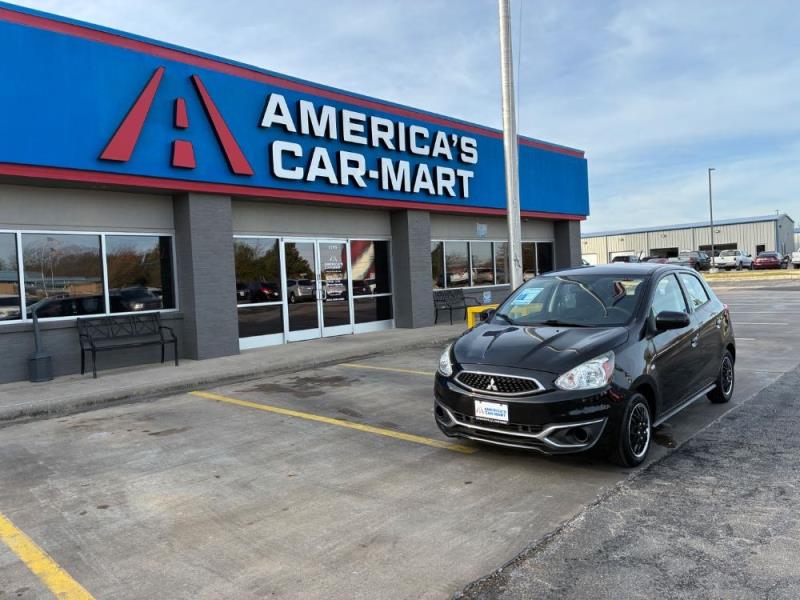 2019 Mitsubishi Mirage ES's photo