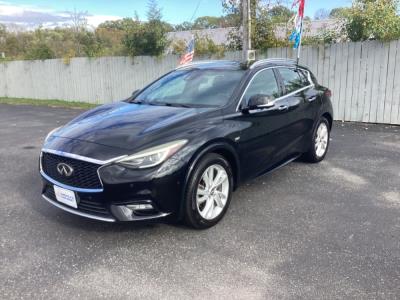 2017 INFINITI QX30