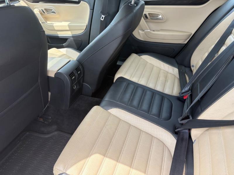 2014 Volkswagen CC VR6 4Motion Executive's photo