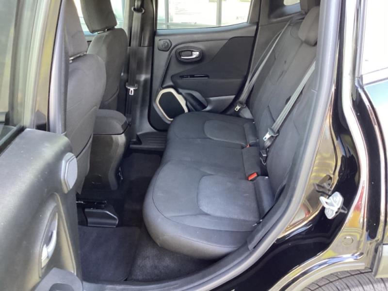 2015 Jeep Renegade Latitude's photo