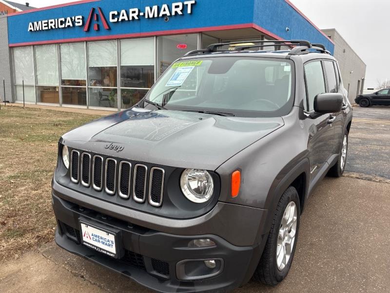 2016 Jeep Renegade Latitude's photo