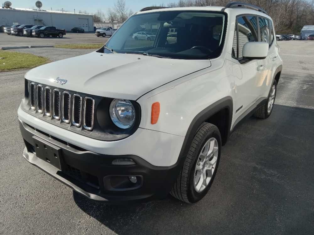 2017 Jeep Renegade Latitude's photo